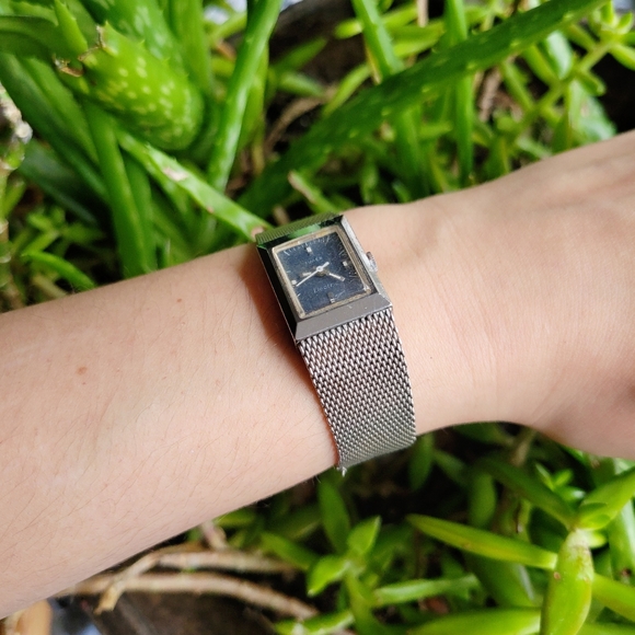 Vintage Silver Timex England Watch - Picture 9 of 12